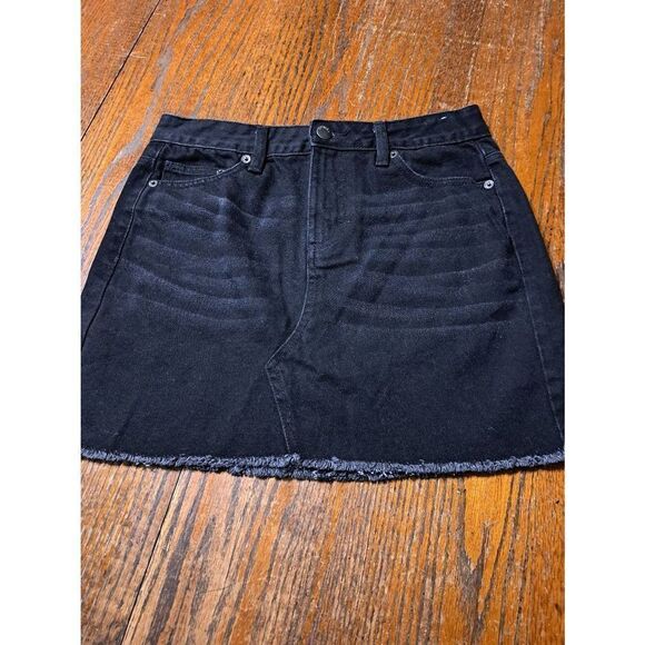 Medium Bongo Black Denim Jean Cotton Mini Skirt with Pockets Belt Loops Raw Hem - Picture 1 of 5